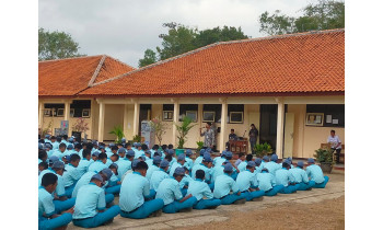 Rabu Taqwa : Kegiatan Motivasi 